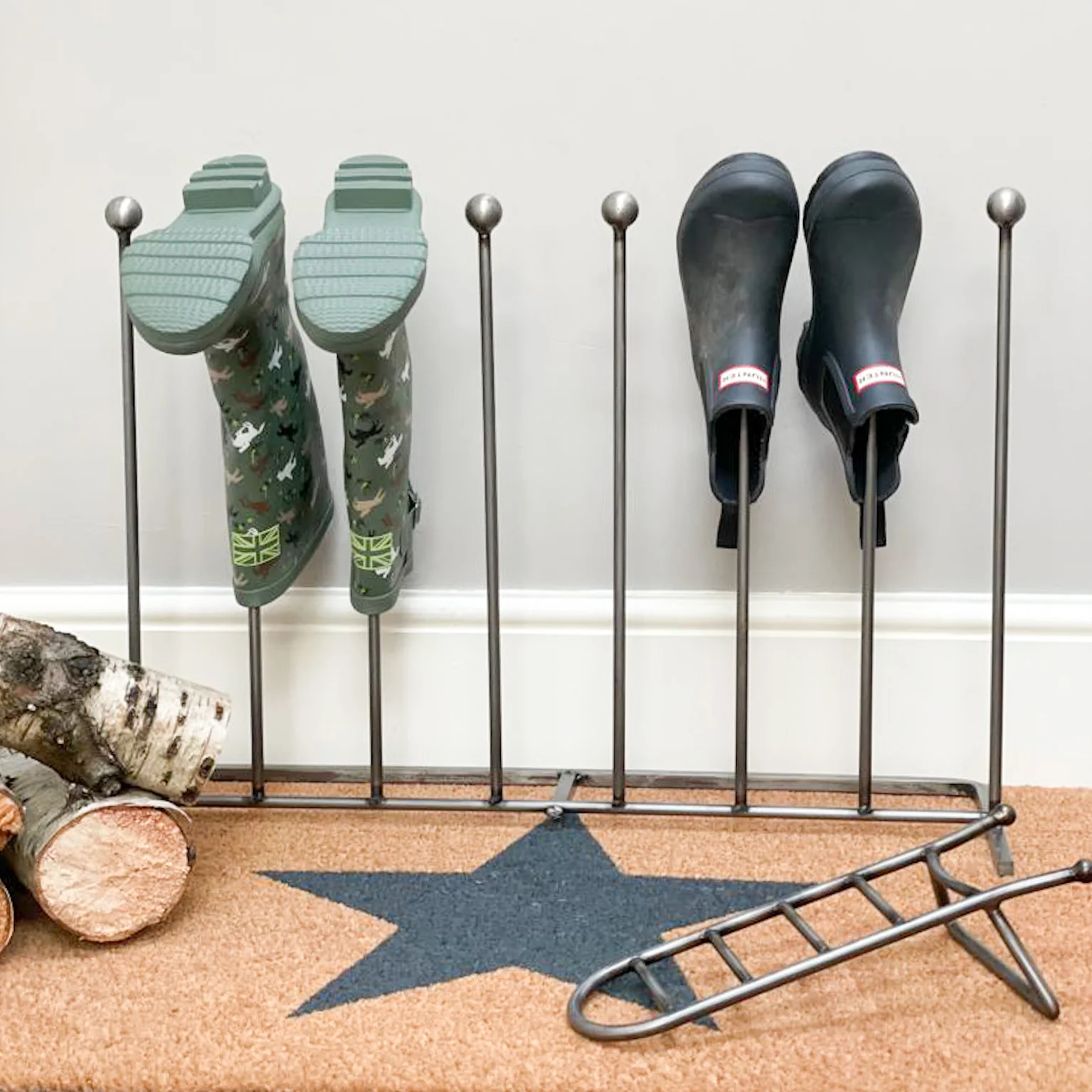 4 Pair Welly Rack Boot Jack - Image 4
