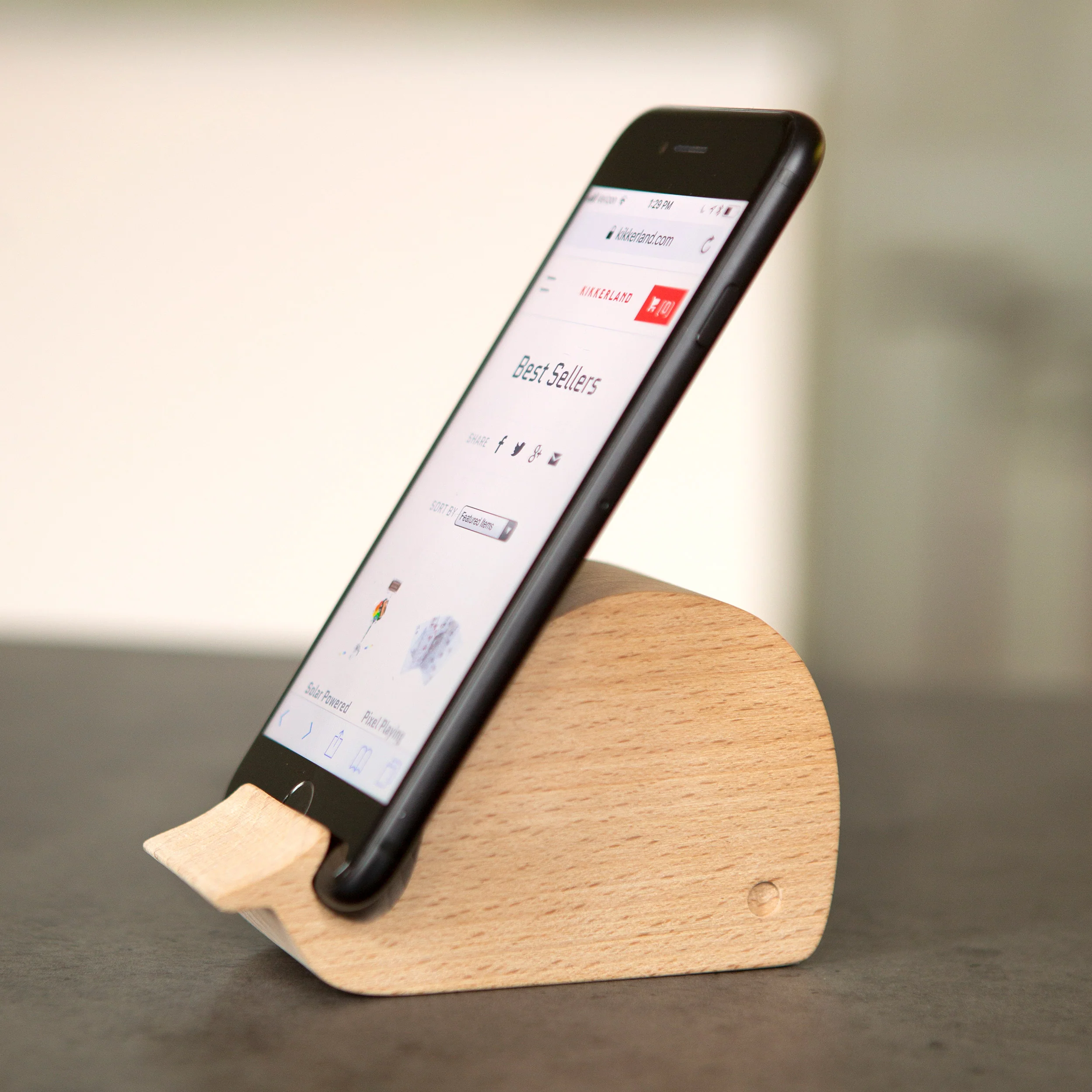 Beechwood Animal Phone Stand - Image 8