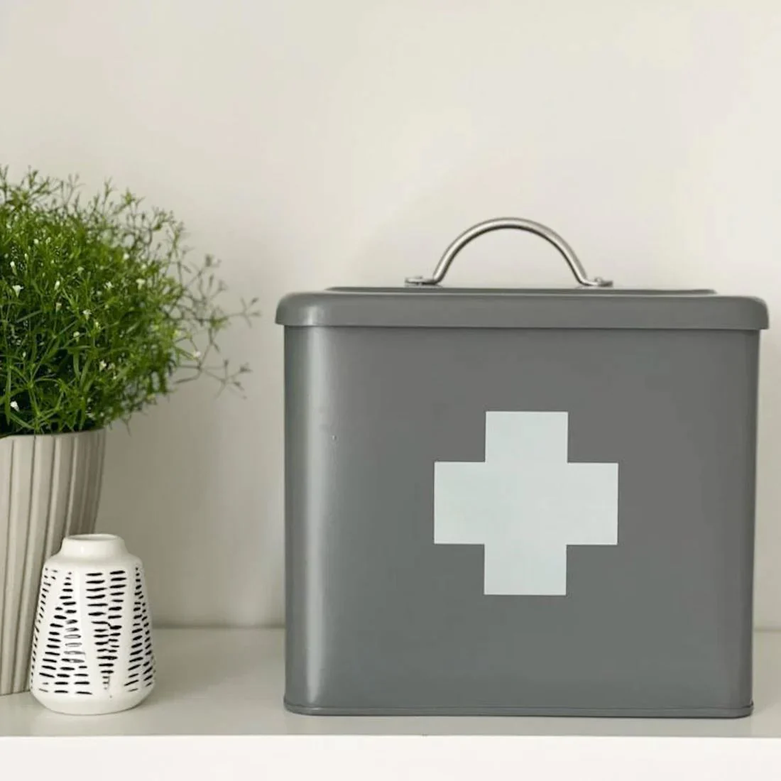 First Aid Tin - Image 3