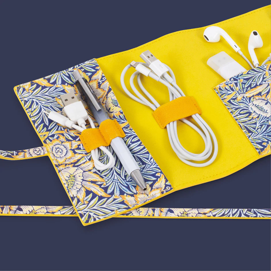 Tech Tidy Roll Up Wallet - Image 3