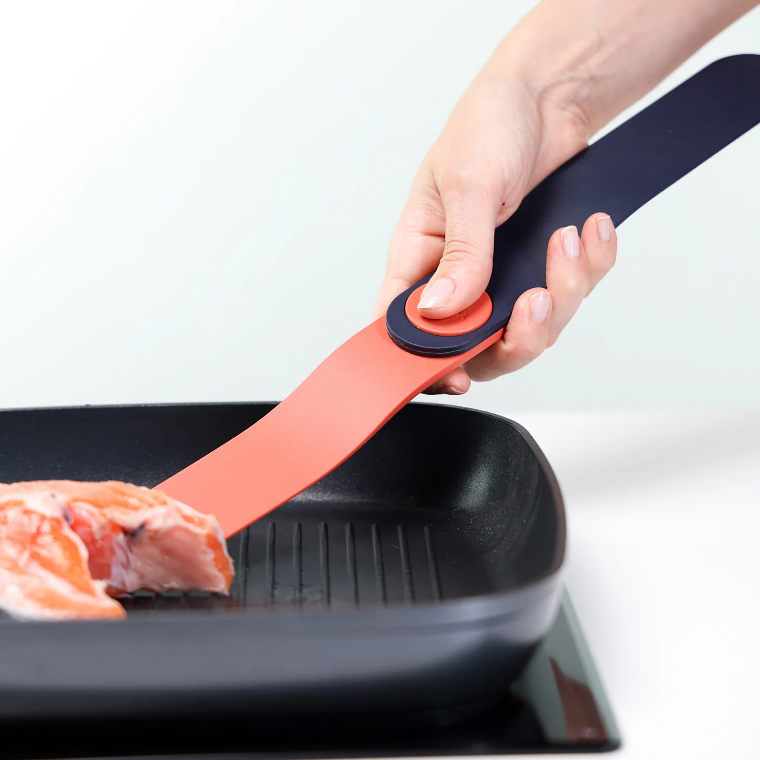 Twist Spatula And Food Tongs - Image 3